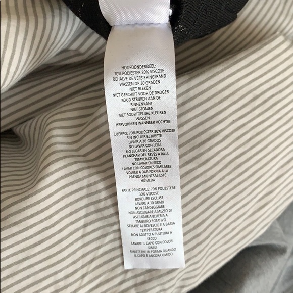 MEN (pinstripe t-shit) - Picture 4 of 4